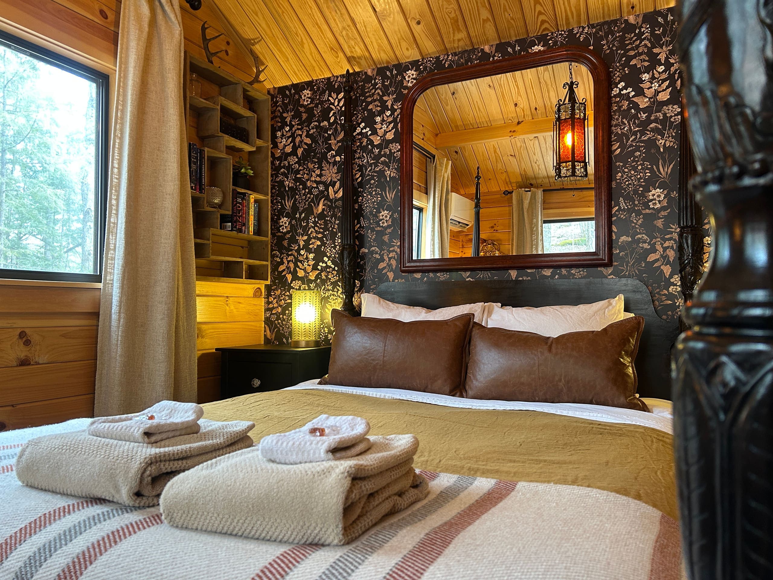 Alchemist’s Log Cabin — photo 4